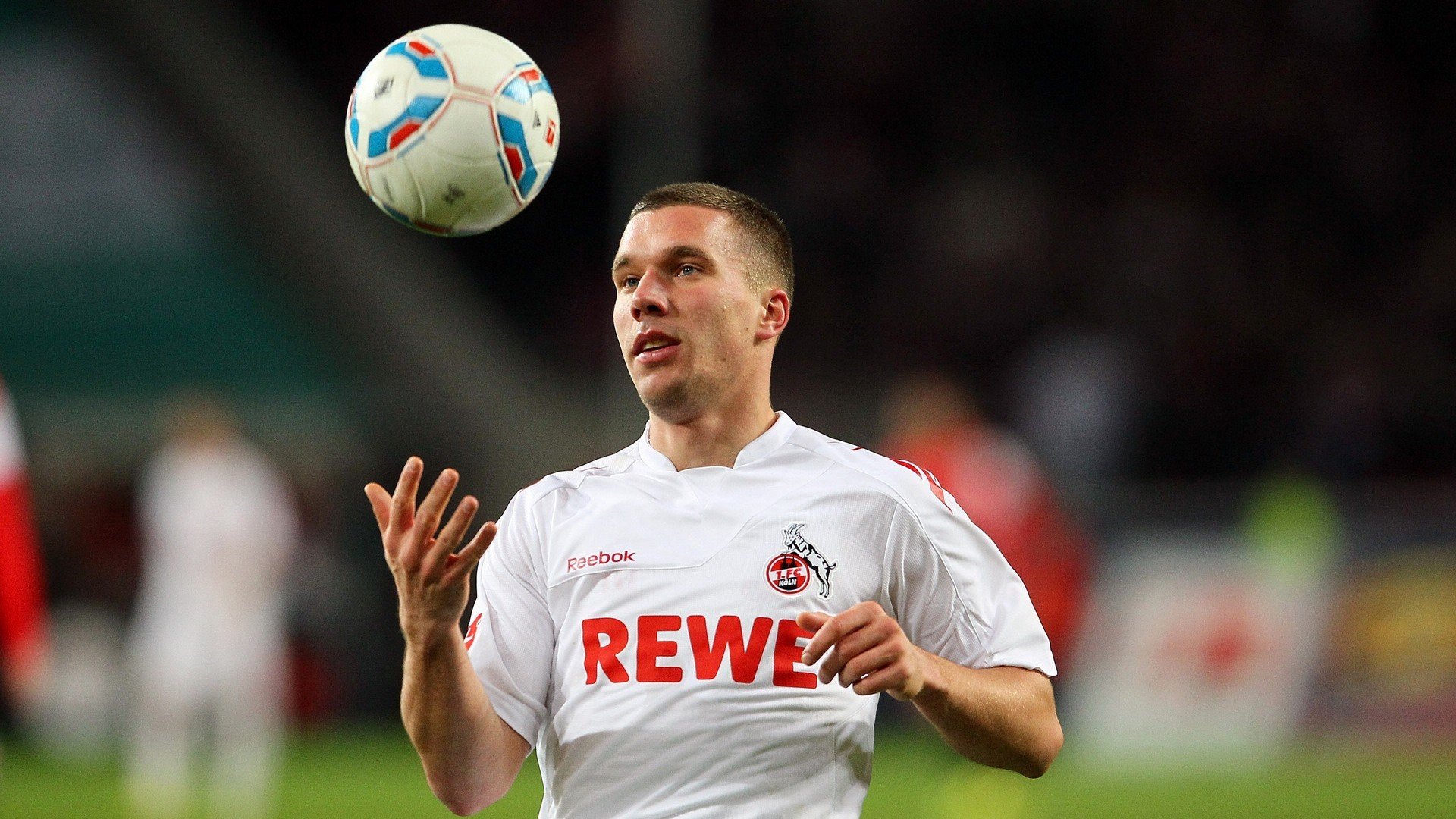 双重舞台的孤胆英雄，从若日尼奥的东决统治到瑞典对伊朗的地缘博弈